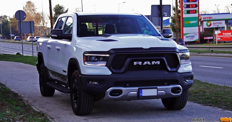 Dodge RAM cena 215000 przebieg: 78000, rok produkcji 2019 z Gdynia małe 781